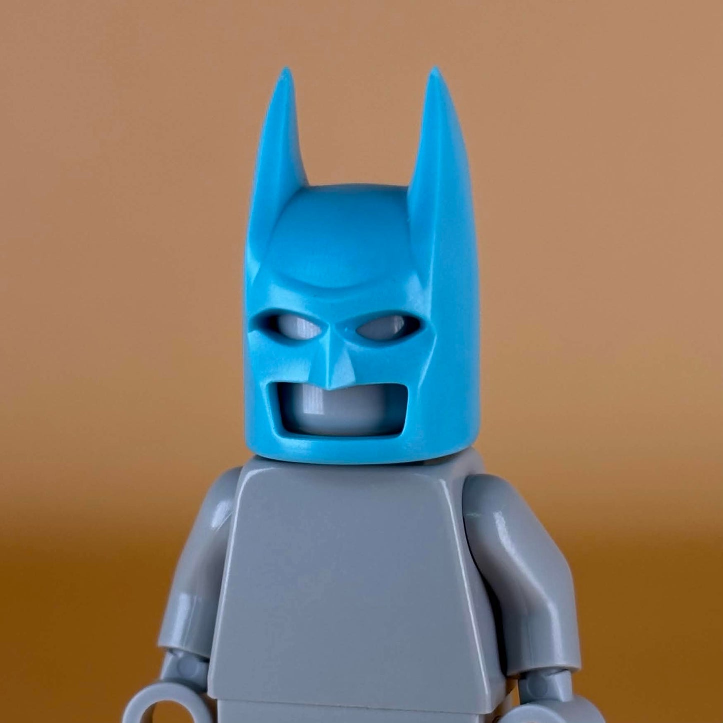 06 Night Crusader Cowl (LT/Hollow Eyes/Long Ears)
