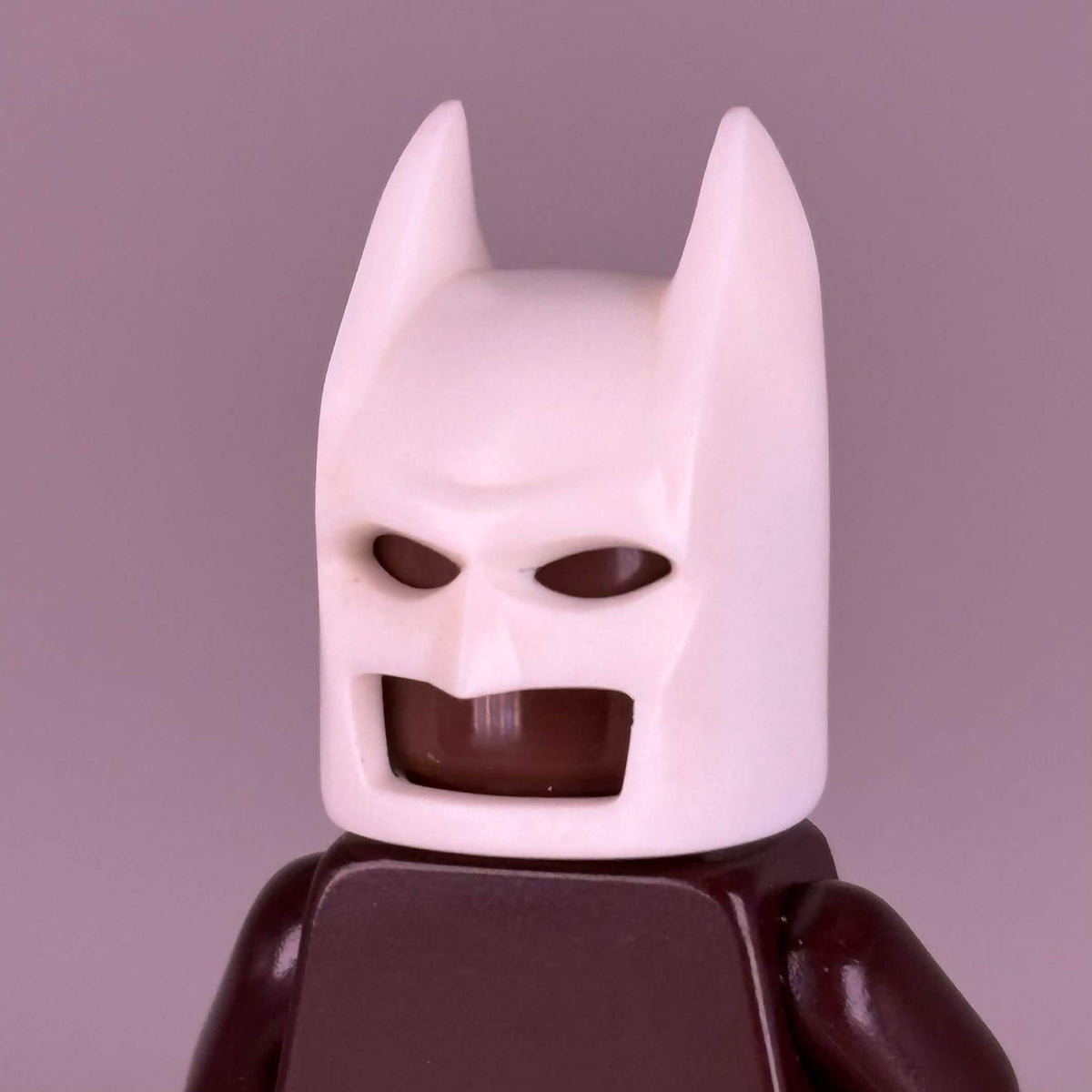 06 Night Crusader Cowl (White/Hollow Eyes/Standard Ears)