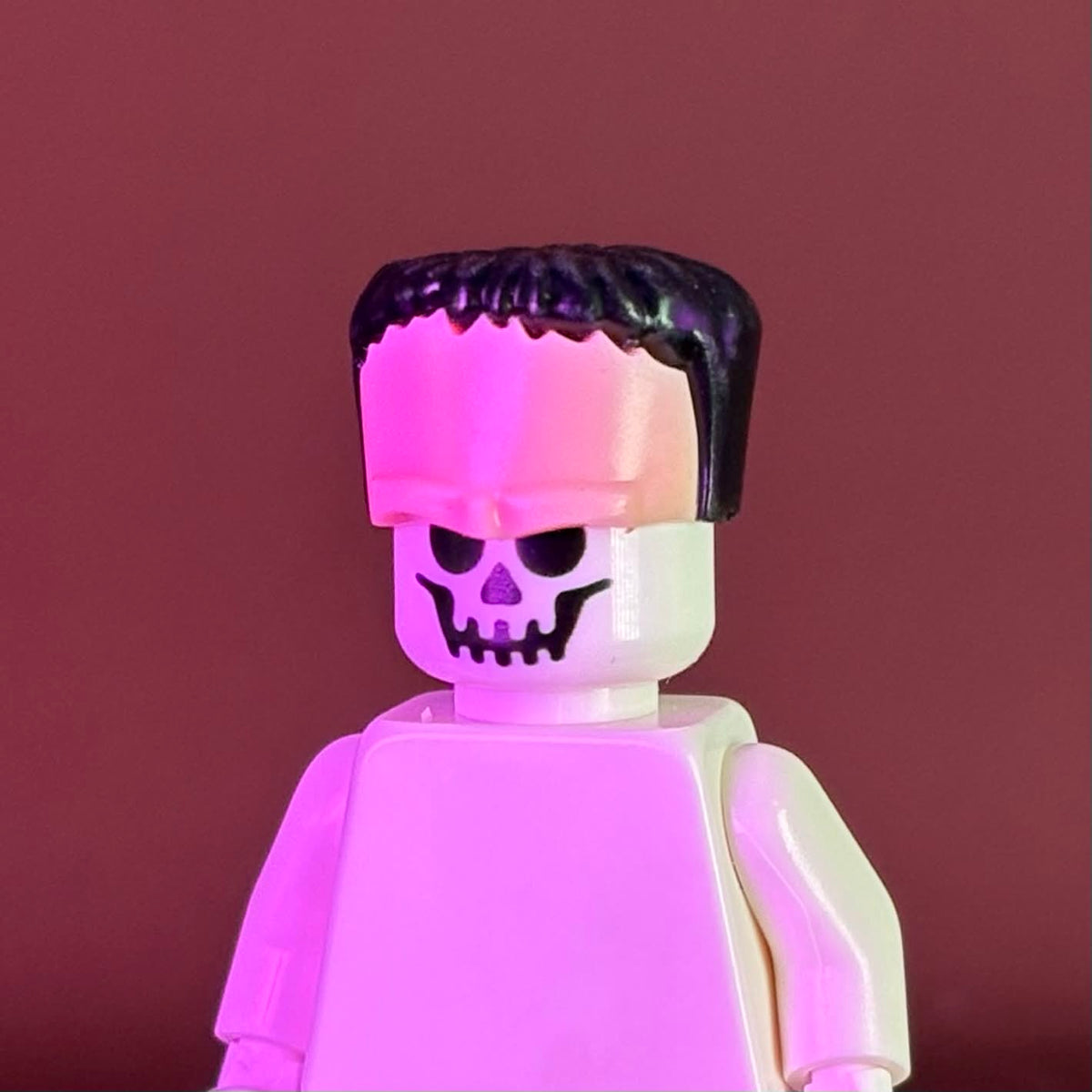 Monster Head/Hair (Light Nougat/Black Hair/Plain Brows)
