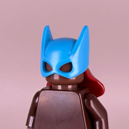 Barb Crusader (Dark Turquoise Cowl/Dark Red Hair)