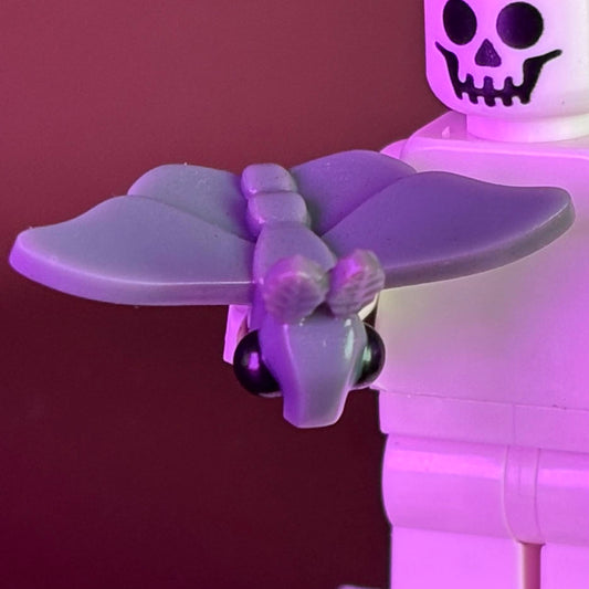 Pet Moth (Dark Gray/Black Eyes)